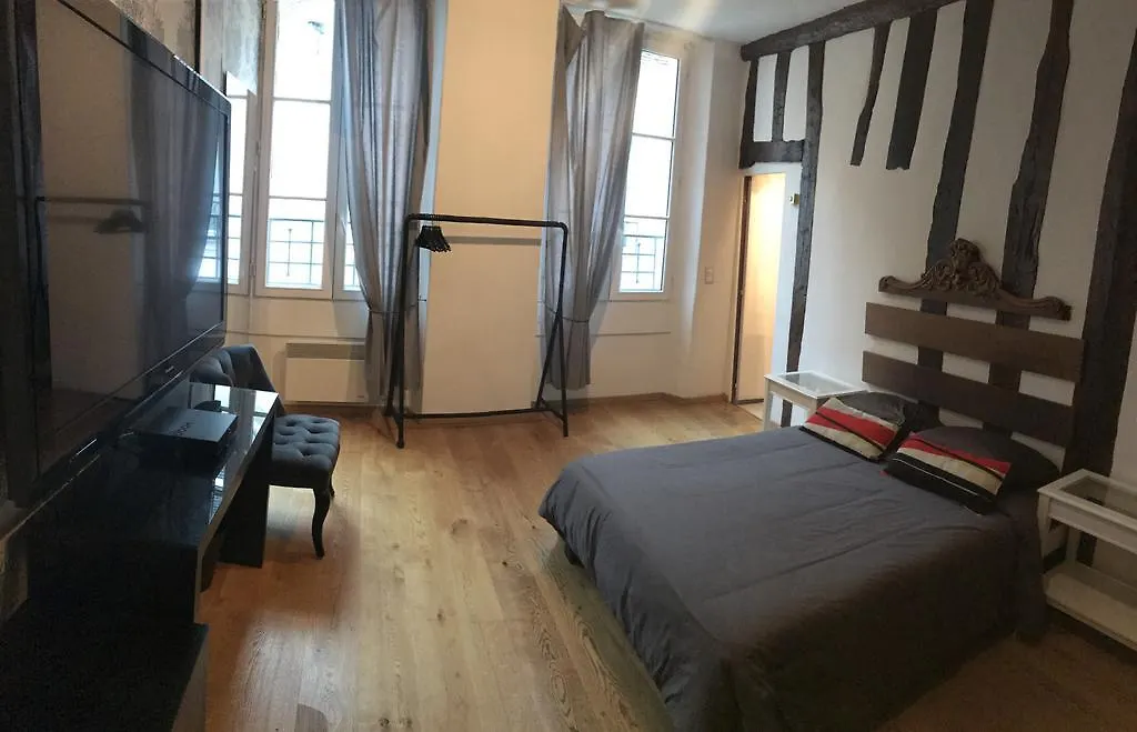 Atypique Apartment - Saint-Germain Des Pres Paris 0*,  France