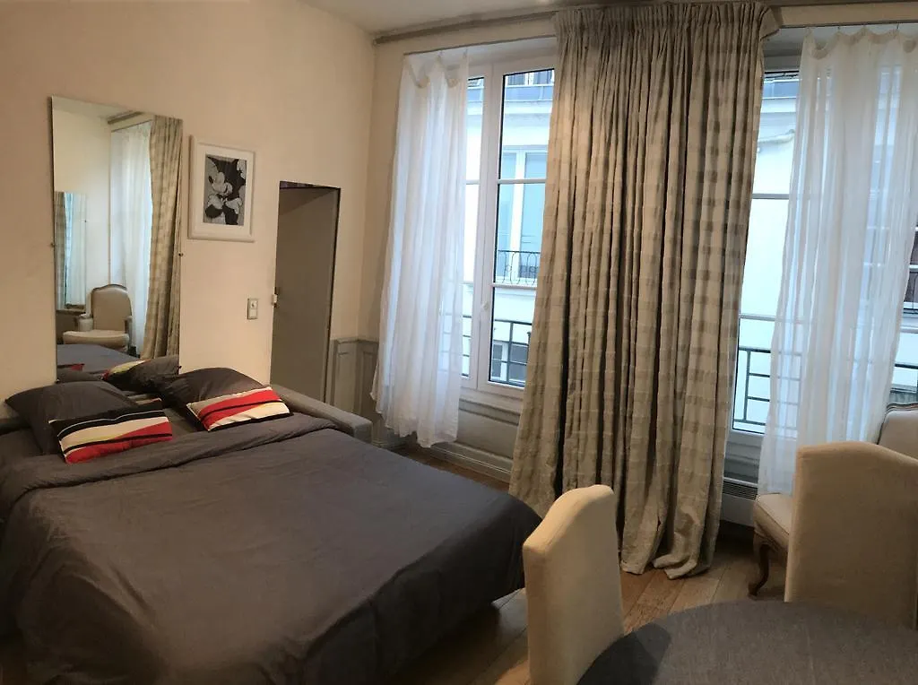 Atypique Apartment - Saint-Germain Des Pres Paris France